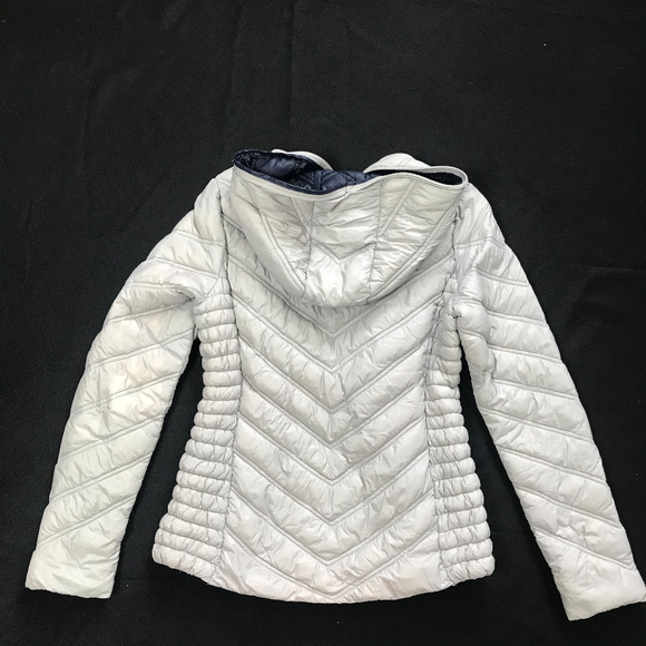 Laundry Quilted Gray Puffer Jacket - Picture 6 of 9